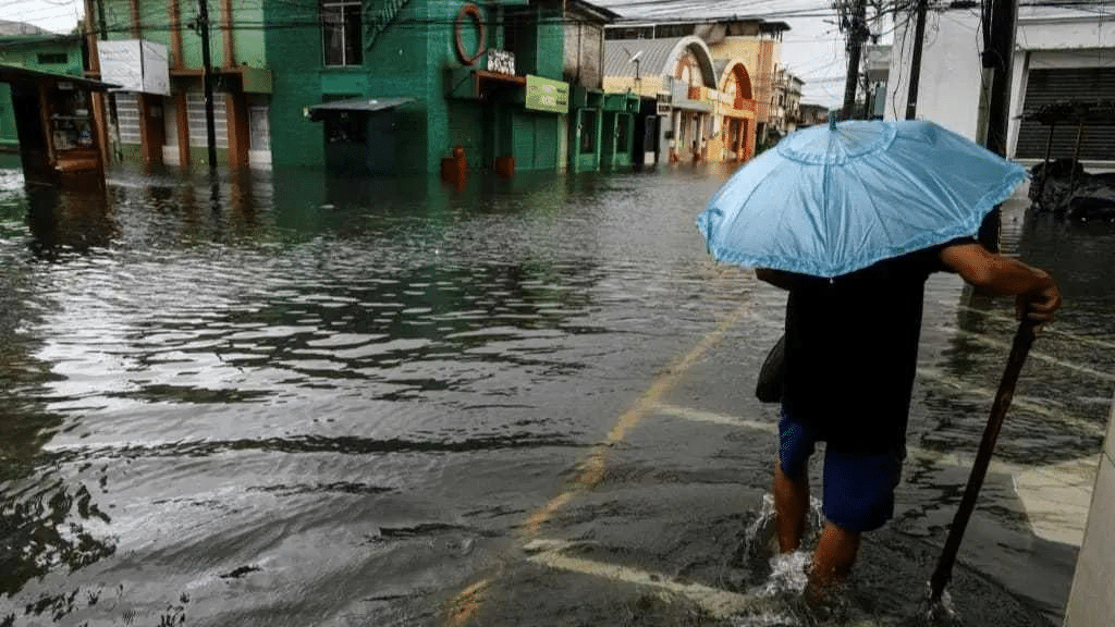 Honduras enfrenta el impacto de 'Sara' con más de 47,000 personas afectadas.