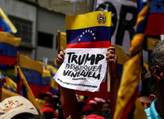 Venezuela condena proyecto de ley de EEUU HR 825 por “ilegal e ilegítima” La “Ley Bolívar” HR 825 fue rechazada por el parlamento de Venezuela, por formar parte de las “medidas coercitivas y unilaterales”.