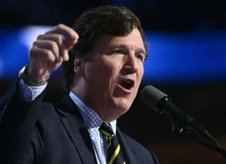 Tucker Carlson asegura que EEUU es un gobierno fascista EEUU conduce al mundo, de manera deliberada, hacia un conflicto nuclear, advierte periodista.