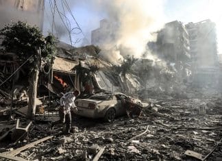 Israel continúa bombardeos en suburbios de Beirut