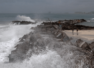 Tormenta tropical Sara avanza hacia México y Centroamérica Tormenta tropical Sara es la Número 19 de la temporada ciclónica.