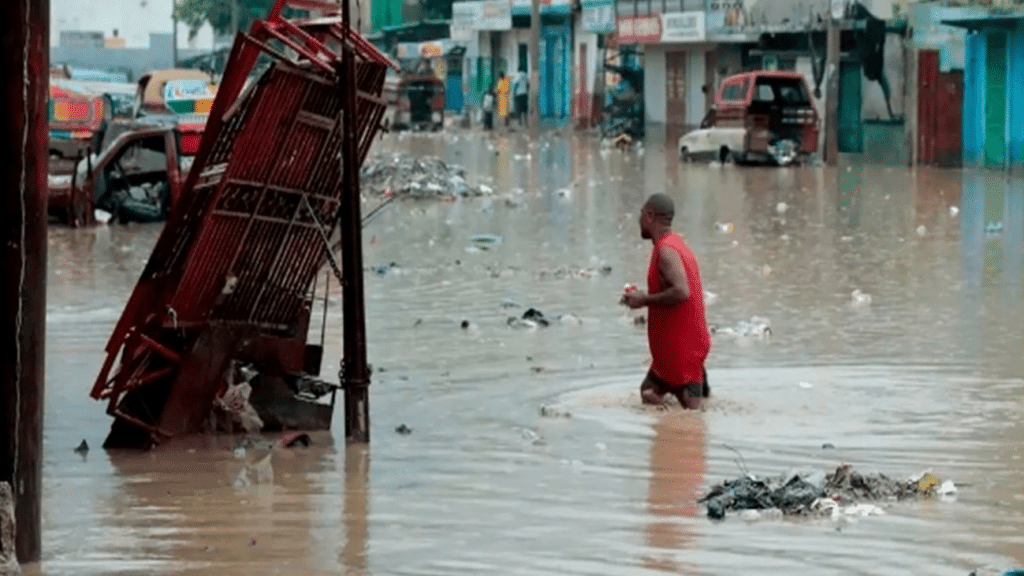 Los daños materiales son cuantiosos, con 501 casas destruidas, según reportes oficiales.