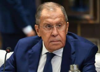 Rusia denuncia crímenes de Ucrania contra civiles El ministro ruso señala los ataques a infraestructuras y población civil en Ucrania.