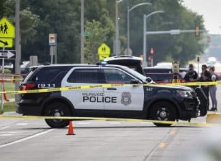 Tiroteo en escuela de EEUU deja 2 muertos y varios heridos Reportes oficiales indican que el presunto autor del tiroteo era un menor de edad.