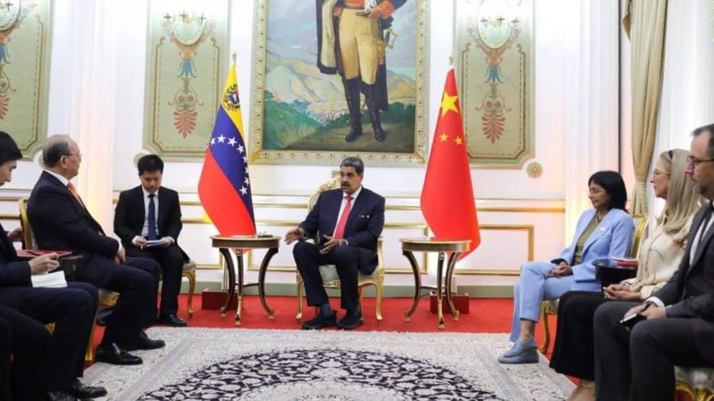 Venezuela negocia en Shenzhen para ampliar lazos tecnológicos y económicos.