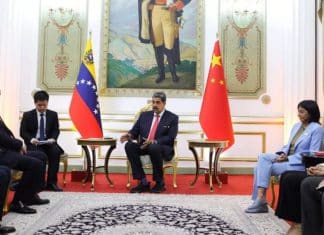 Venezuela y China Fortalecen Alianzas Estratégicas Venezuela negocia en Shenzhen para ampliar lazos tecnológicos y económicos.