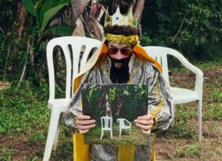 Bad Bunny desata controversia con su nuevo álbum ‘Debí tirar más fotos’ ‘Debí tirar más fotos’, el nuevo álbum de Bad Bunny, denuncia la influencia estadounidense en Puerto Rico.