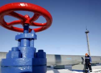 Europa reconsidera la compra de gas ruso ante la crisis industrial Precios elevados y presión estadounidense marcan el debate, sobre el suministro de gas en la Unión Europea.