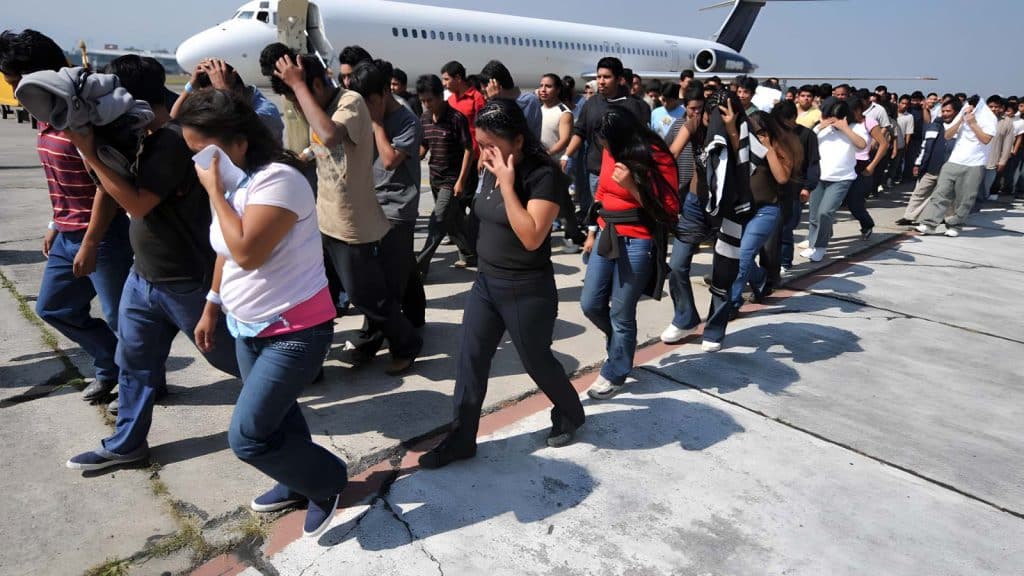 El programa 'México te abraza' será una alternativa, para contrarrestar la posible ola de deportación de migrantes en EEUU.