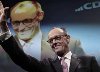 Alemania elige nuevo Parlamento Alemania escoge nuevo Parlamento.