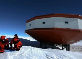 China instala su primer sistema de energía limpia en la Antártida China impulsa la energía verde en la Antártida.