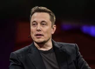 Elon Musk critica a Zelenski por posar en Vogue durante la guerra Musk arremete contra Zelenski por su sesión fotográfica en Vogue.