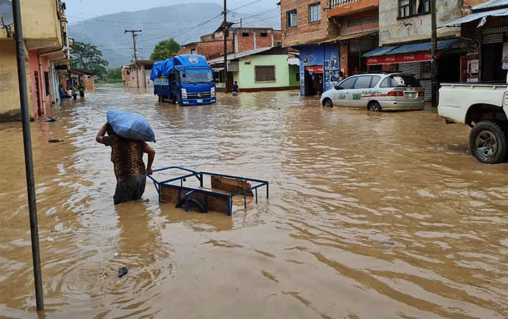 Casi 30 mil familias afectadas por lluvias e inundaciones en Bolivia.