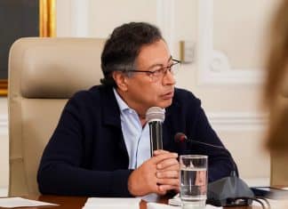 Petro solicita la dimisión de su gabinete en plena crisis gubernamental Petro ordena la dimisión de todo su gabinete.