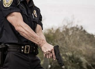 Policía de EEUU mata a más de 1.300 civiles en 2024 Violencia policial en EEUU deja más de 1,300 civiles muertos en 2024.