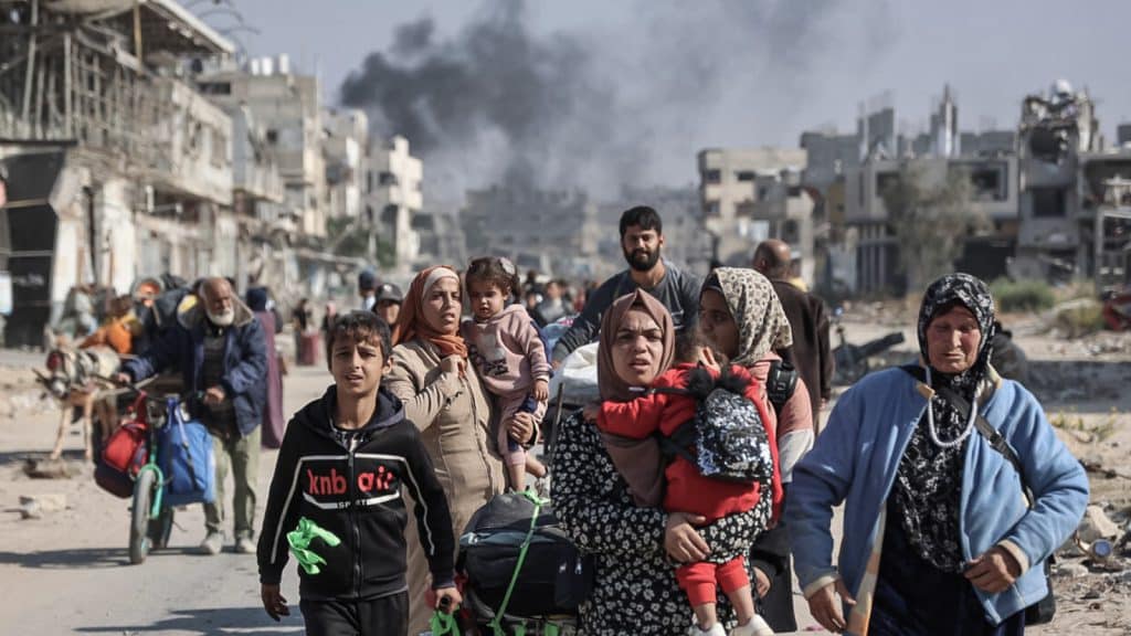 Abás rechaza categóricamente la propuesta de Trump sobre Gaza y reafirma la unidad palestina.