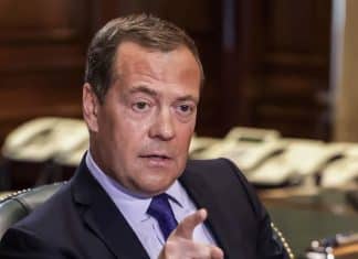 Medvédev se burla de Europa tras el diálogo entre Putin y Trump