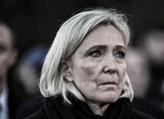Marine Le Pen es sentenciada junto a otros disputados en Francia La sentencia de Marine Pen incluye 5 años de prohibición a cargos públicos en Francia.