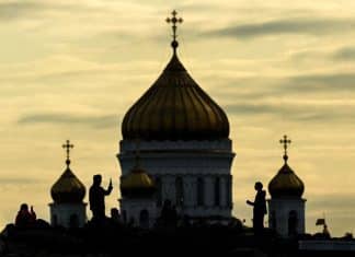 Rusia denuncia a Ucrania por destrucción y saqueo de iglesias en Kursk Instalaciones culturales, industriales y energéticas en la Kursk, Rusia, han sido destruidas durante escape de soldados ucranianos.