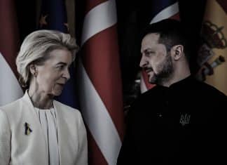 La UE suspende un nuevo paquete de ayuda militar a Ucrania