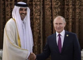 Vladímir Putin y emir de Catar conversan sobre la situación en Medio Oriente El emir de Catar, Tamim bin Hamad Thani y el presidente de Rusia, Vladímir Putin hablaron sobre la importancia de la unidad.