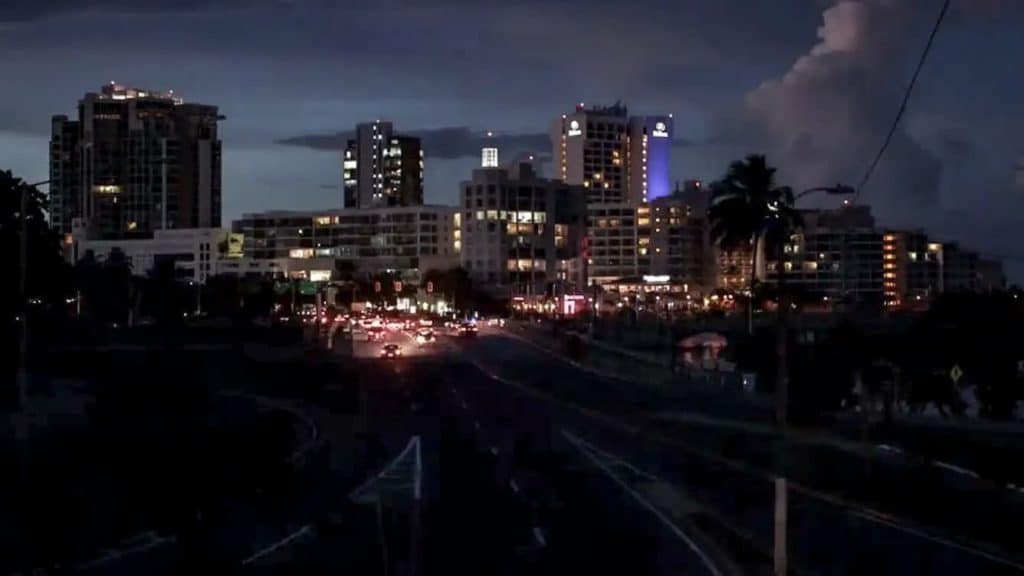 Las autoridades puertorriqueñas investigan las causas y posibles soluciones a la crisis energética.