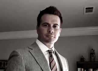 Denuncian a exdiplomático de la embajada de EEUU en México por abusos sexuales Exdiplomatico de EEUU es denunciado por abusos sexuales en México