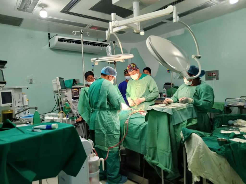 Equipo médico realizó estudios y cirugías