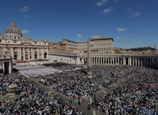 El Papa Francisco recibe un adiós mundial en el Vaticano Líderes mundiales y fieles le dan el último adiós al Papa Francisco en una ceremonia histórica.