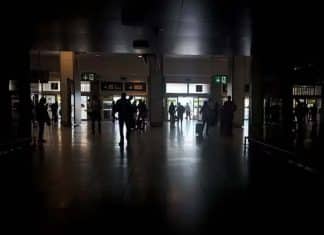 Energía eléctrica vuelve a España de manera gradual España se encuentra en recuperación gradual de la energía eléctrica tras apagón que afectó a varios países europeos
