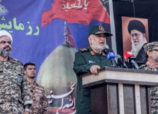 Irán emite advertencia tras amenazas de EEUU Irán advierte a países vecinos que rechacen las amenazas de EEUU