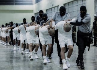 Venezuela denuncia crímenes contra migrantes en El Salvador