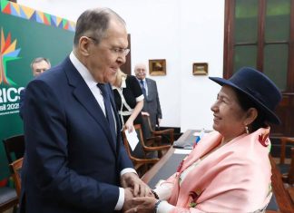 Cancilleres de Rusia y Bolivia se reúnen en Brasil