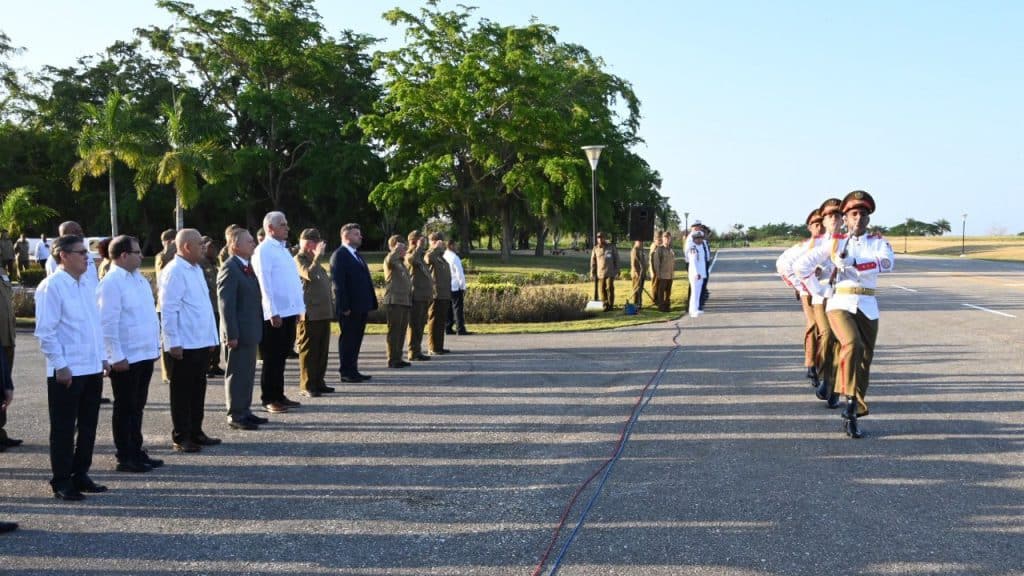 Cuba y Rusia refuerzan lazos históricos en homenaje a victimas del bloqueo de Leningrado