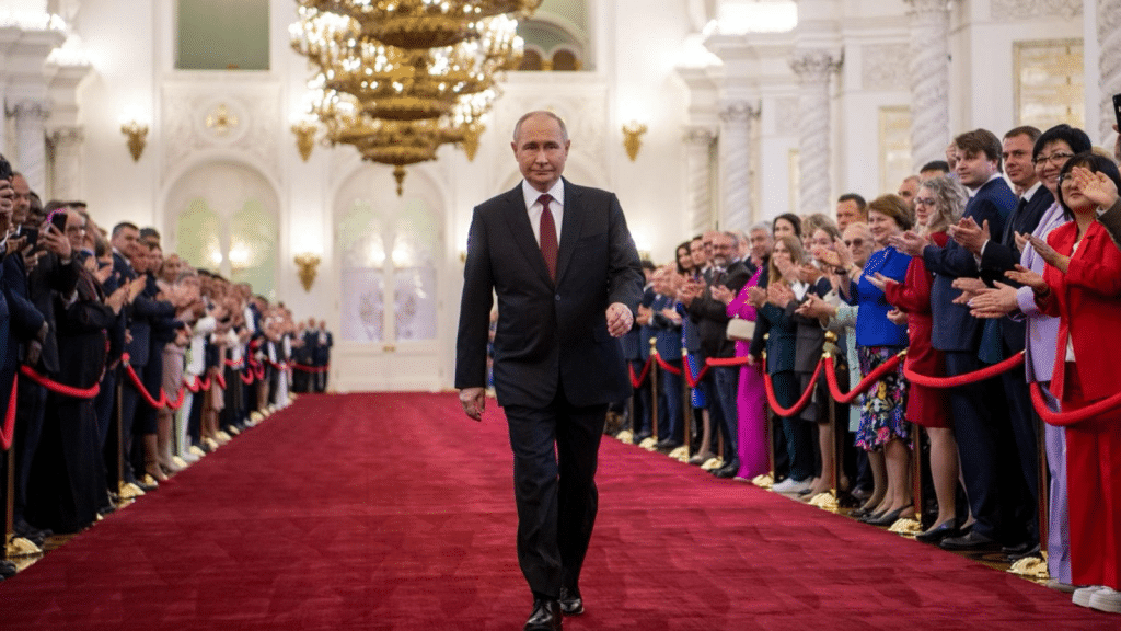Orbán sugiere que la Unión Europea debe actuar antes que Estados Unidos en las negociaciones con Rusia.