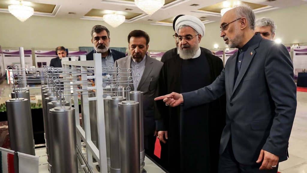 Ayatolá Alí Jameneí responde a EE UU “Irán no pedirá permiso para enriquecer uranio”