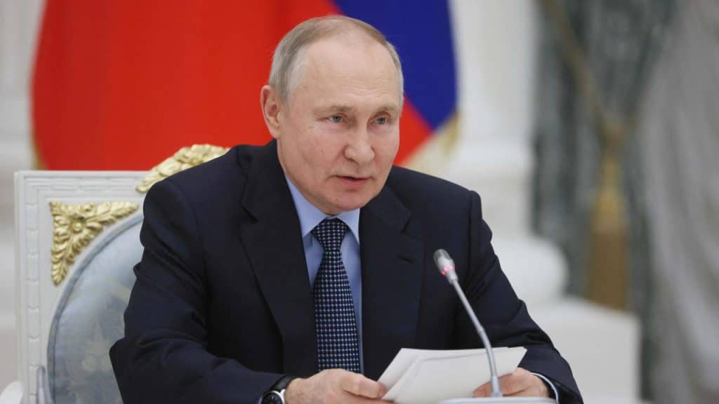 El presidente Vladimir Putin arremete contra empresas de tecnología extranjera que anunciaron su salida y aún generan ganancias en el mercado ruso