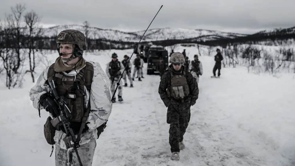 Rusia denuncia a la OTAN por aspiraciones de militarización en el Ártico y llama al diálogo
