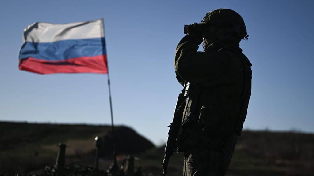 Vladímir Putin establecerá una zona de amortiguación militar para proteger a la población en la frontera con Ucrania