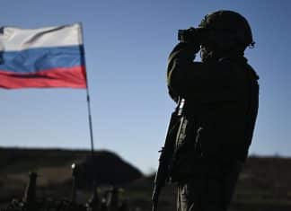 Rusia establecerá una zona de seguridad en la frontera con Ucrania Vladímir Putin establecerá una zona de amortiguación militar para proteger a la población en la frontera con Ucrania