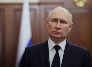 Rusia reitera su voluntad de dialogo con Ucrania Rusia insiste en buscar una solución pacífica con Ucrania, mientras Zelenski responde con condiciones