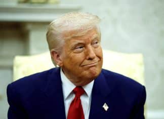 EEUU impondría aranceles del 50% a la Unión Europea Trump acusa a la UE de abusos comerciales.