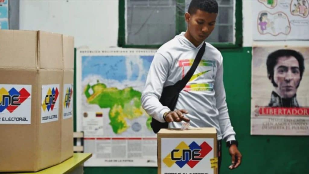 El Consejo Nacional Electoral informó que se ha logrado la cobertura total de las mesas electorales