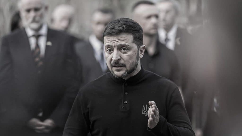 Zelenski advierte que Ucrania no garantizará seguridad a mandatarios que visiten Rusia.