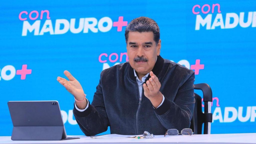 Presidente de Venezuela califica de “desquiciado” a primer ministro británico.