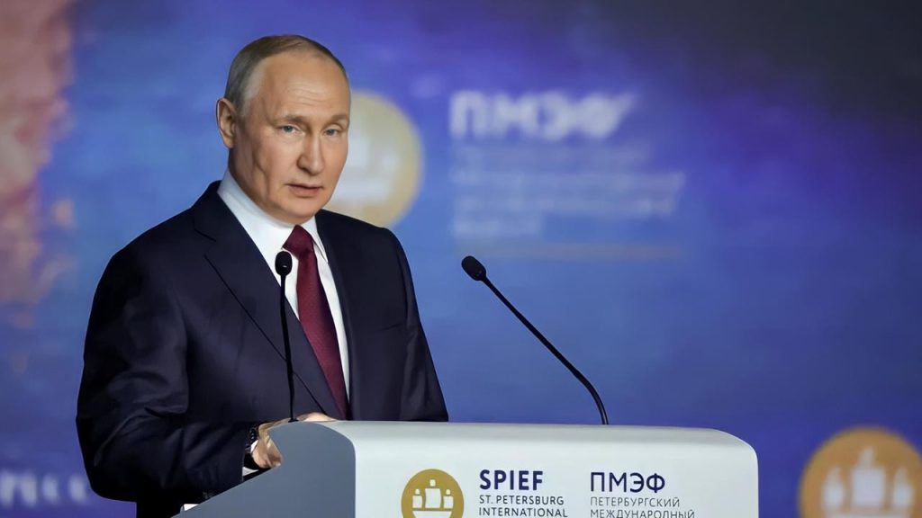 Presidente de Rusia propone desde Foro San Petersburgo el desarrollo pacífico nuclear para Irán 