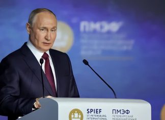 Foro de San Petersburgo impulsa orden económico multipolar Presidente de Rusia propone desde Foro San Petersburgo el desarrollo pacífico nuclear para Irán