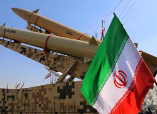 Irán advierte que no dudará en revelar sus verdaderas capacidades El diplomático exigió respeto hacia el líder supremo iraní, el ayatolá Alí Jamenei