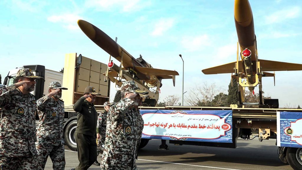 Irán ataca base aérea militar más grande de EEUU y aclara que ofensiva no perjudica a la población civil.