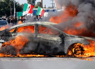 Los Ángeles arde entre redadas y protestas El gobernador de California condena el despliegue militar y advierte que agravará la crisis.